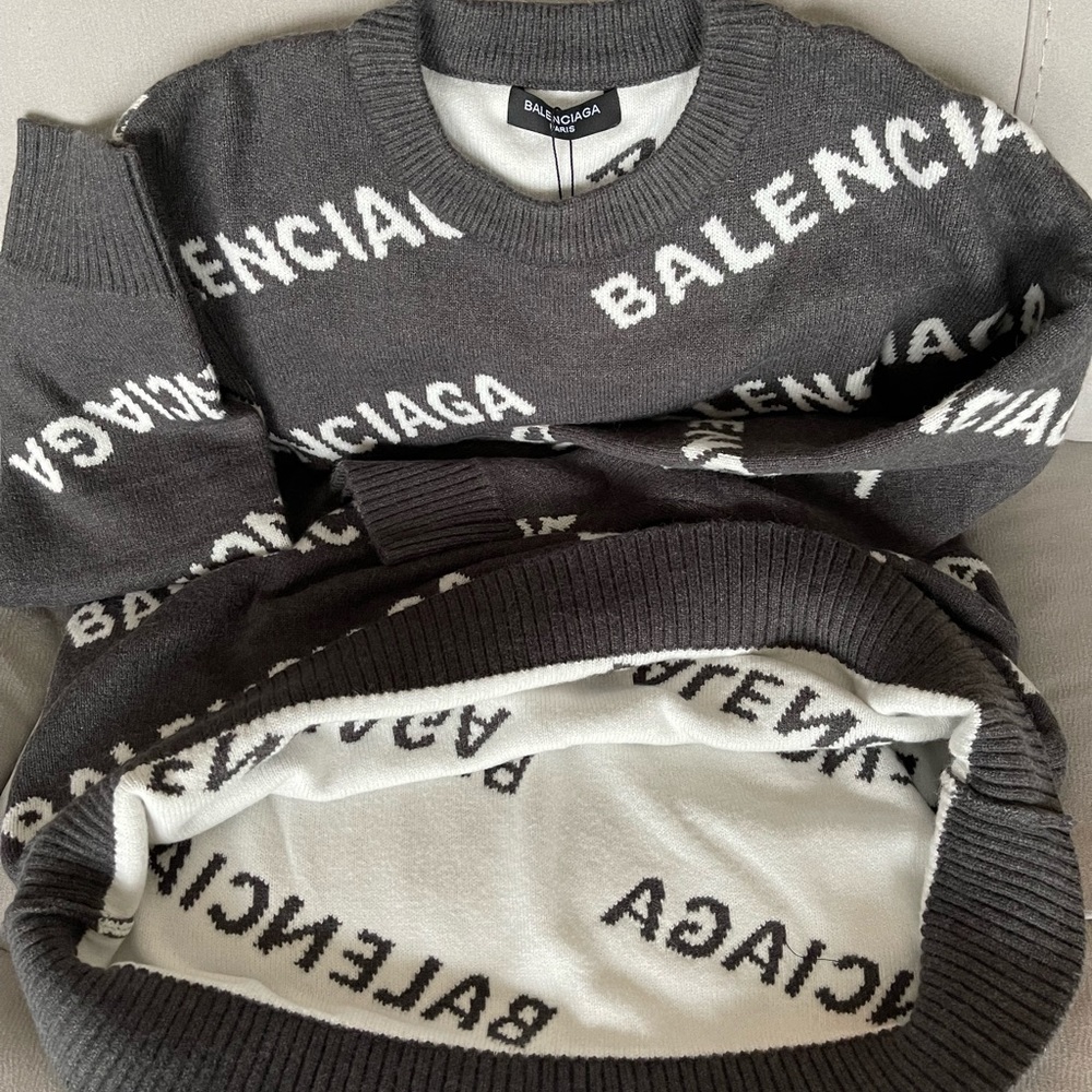 Balenciaga sweatshirt